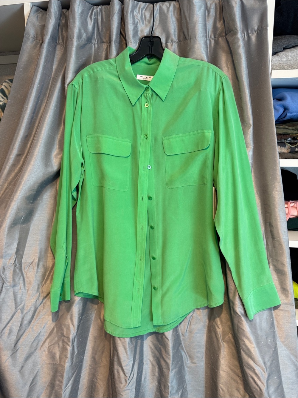 Equipment Irish Green Button-Down Silk Shirt size Medium NWT
